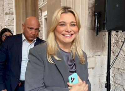 Cruz, Cruz que se vaya el Diablo: Maru sobre Pérez Cuéllar