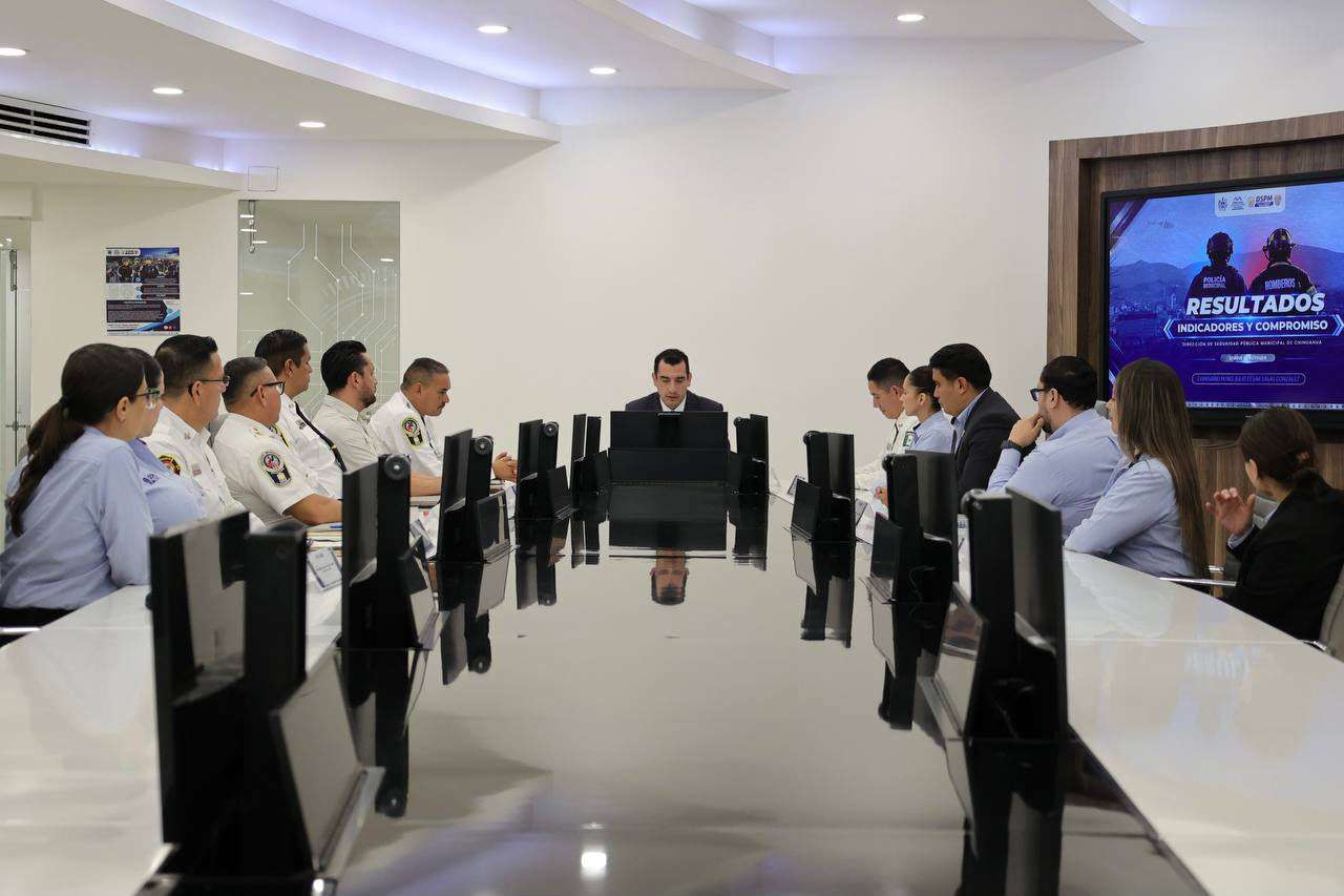 Hace René Chavira pase de lista a la Policía Municipal