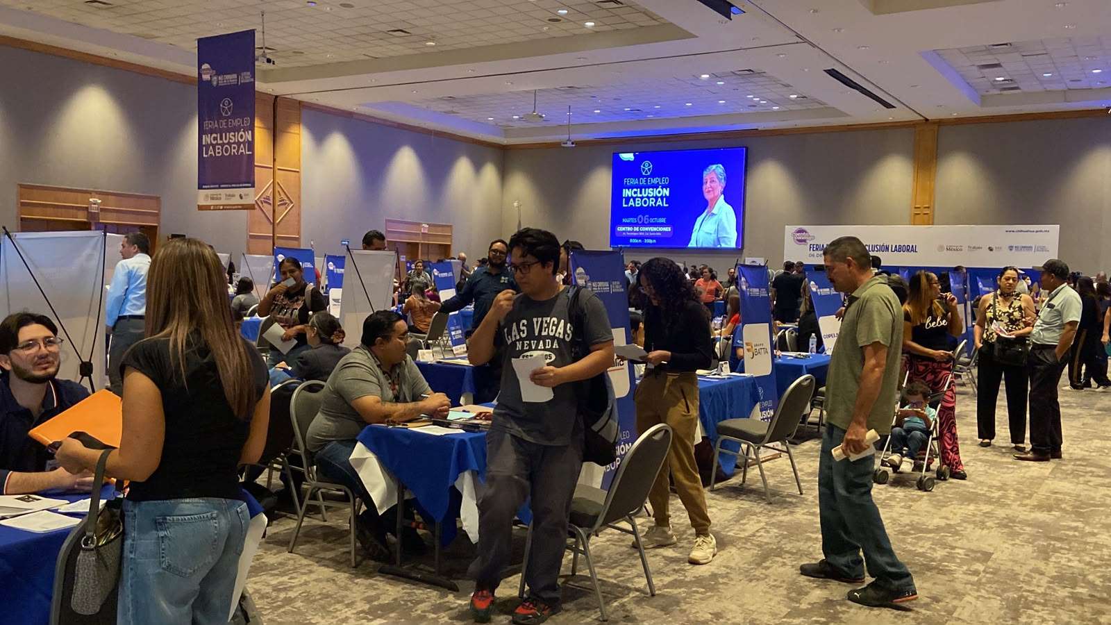 Ofrecen más de 2 mil vacantes en Feria de Empleo e Inclusión