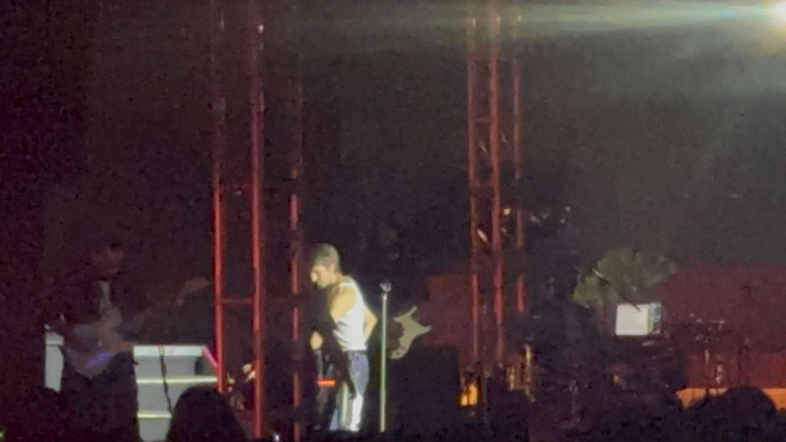 Enciende Esteman el Fich 2026 con concierto al aire libre