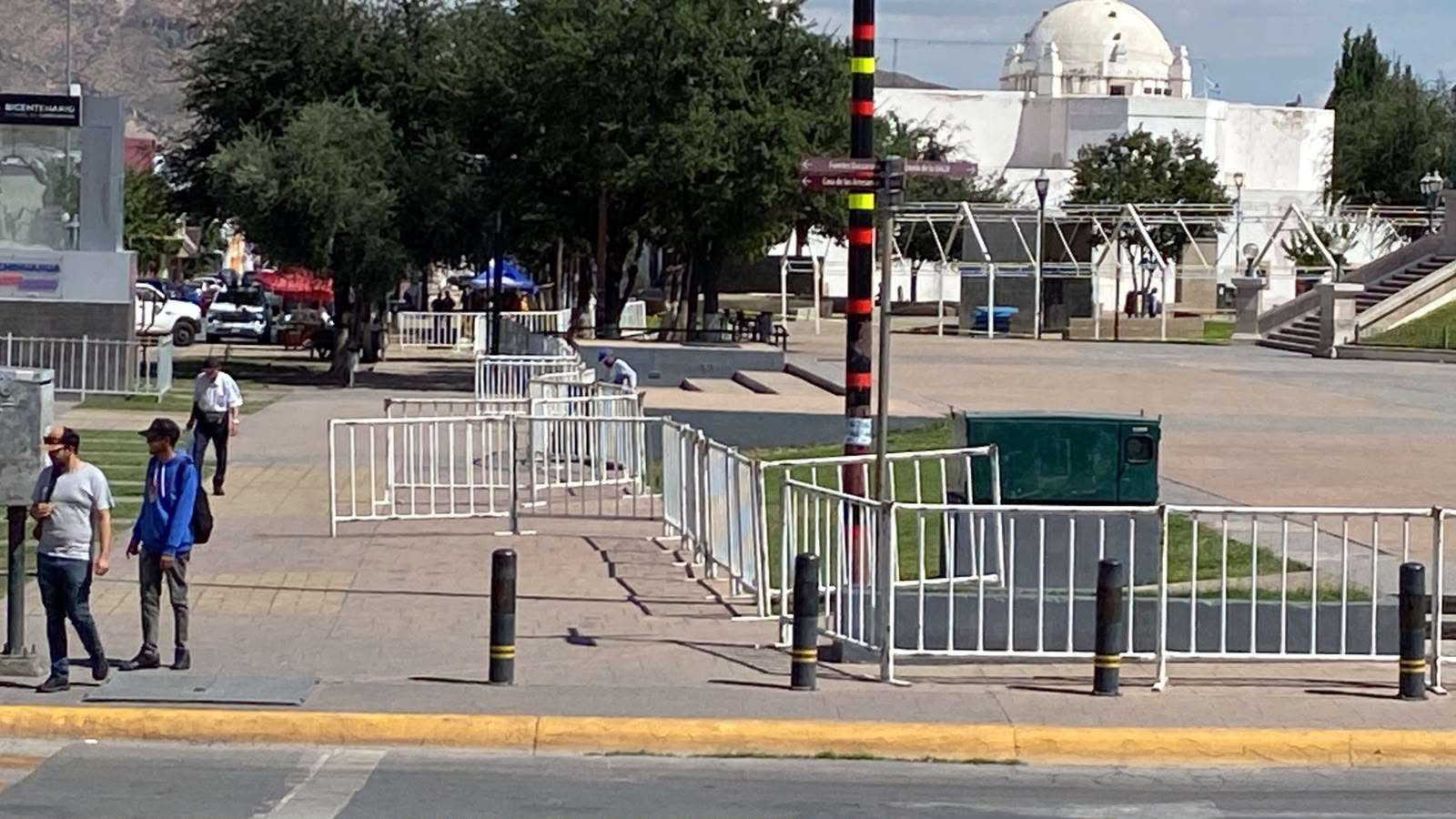 Preparan Plaza del Ángel para concierto de Alejandro Fernández