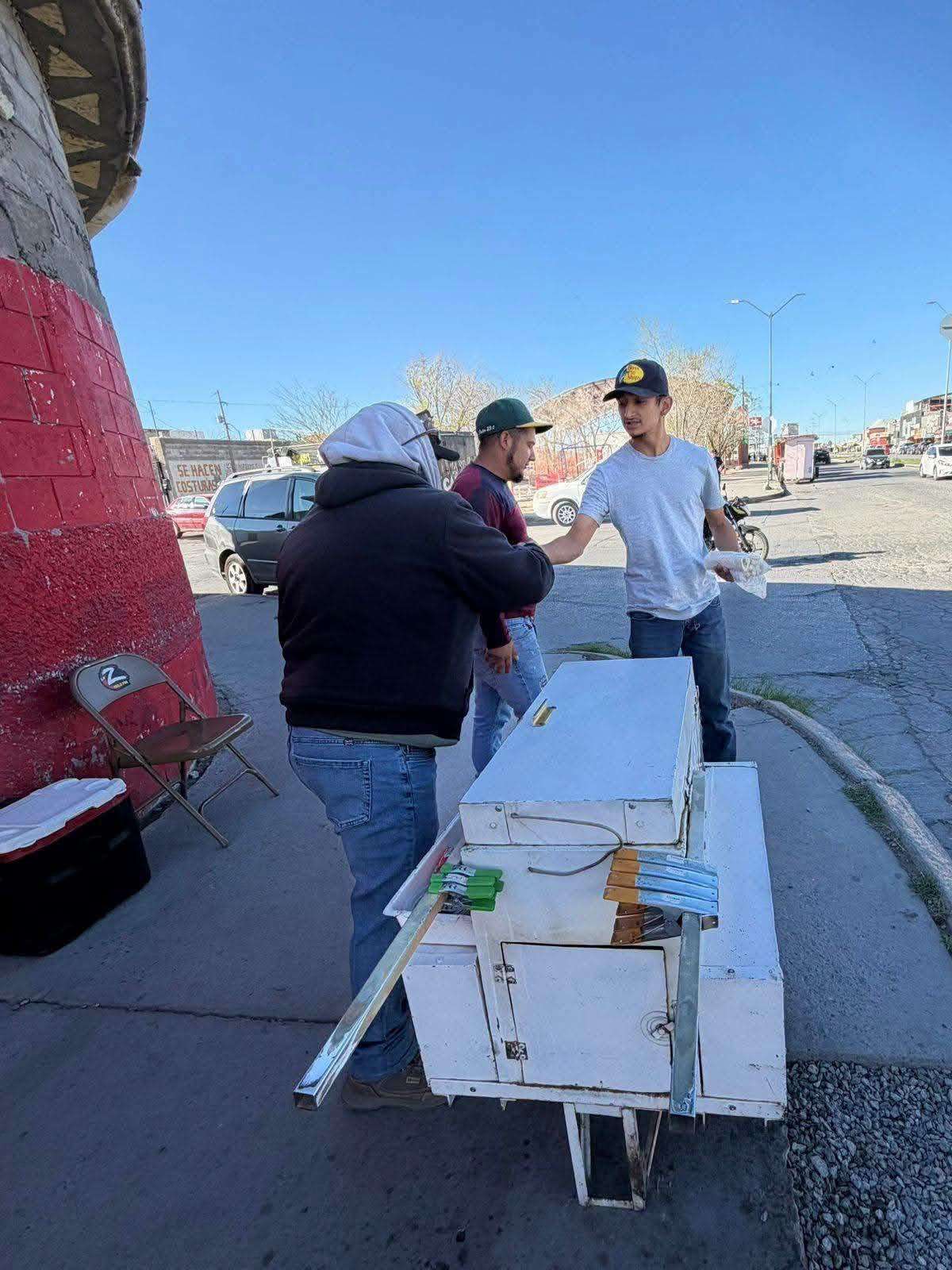 Mantiene El Grillo la tradición de los burritos estilo Villa Ahumada 