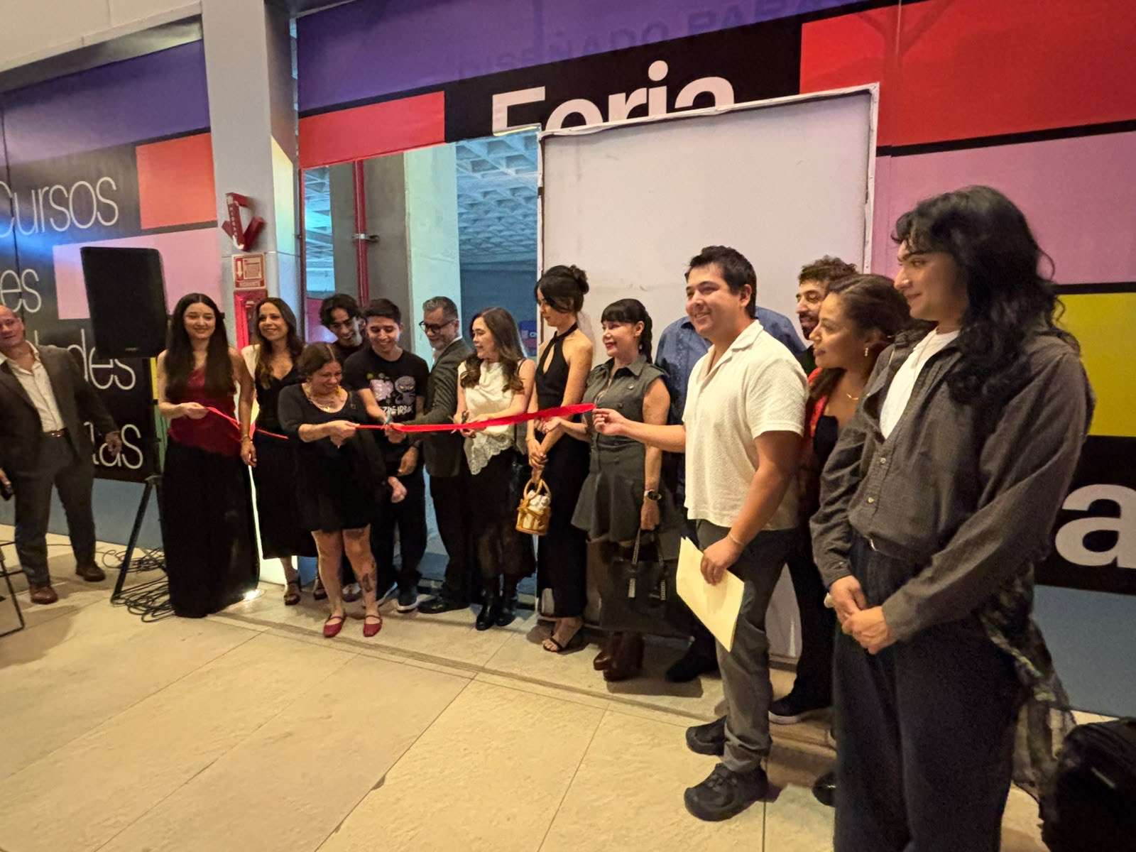 Inauguran Feria de Arte y Exposición del Fich en Paseo Central