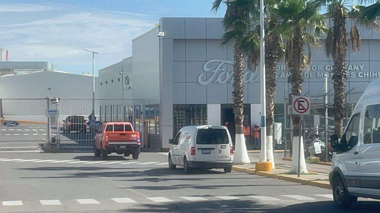 Moviliza simulacro a cuerpos de emergencia en la Ford