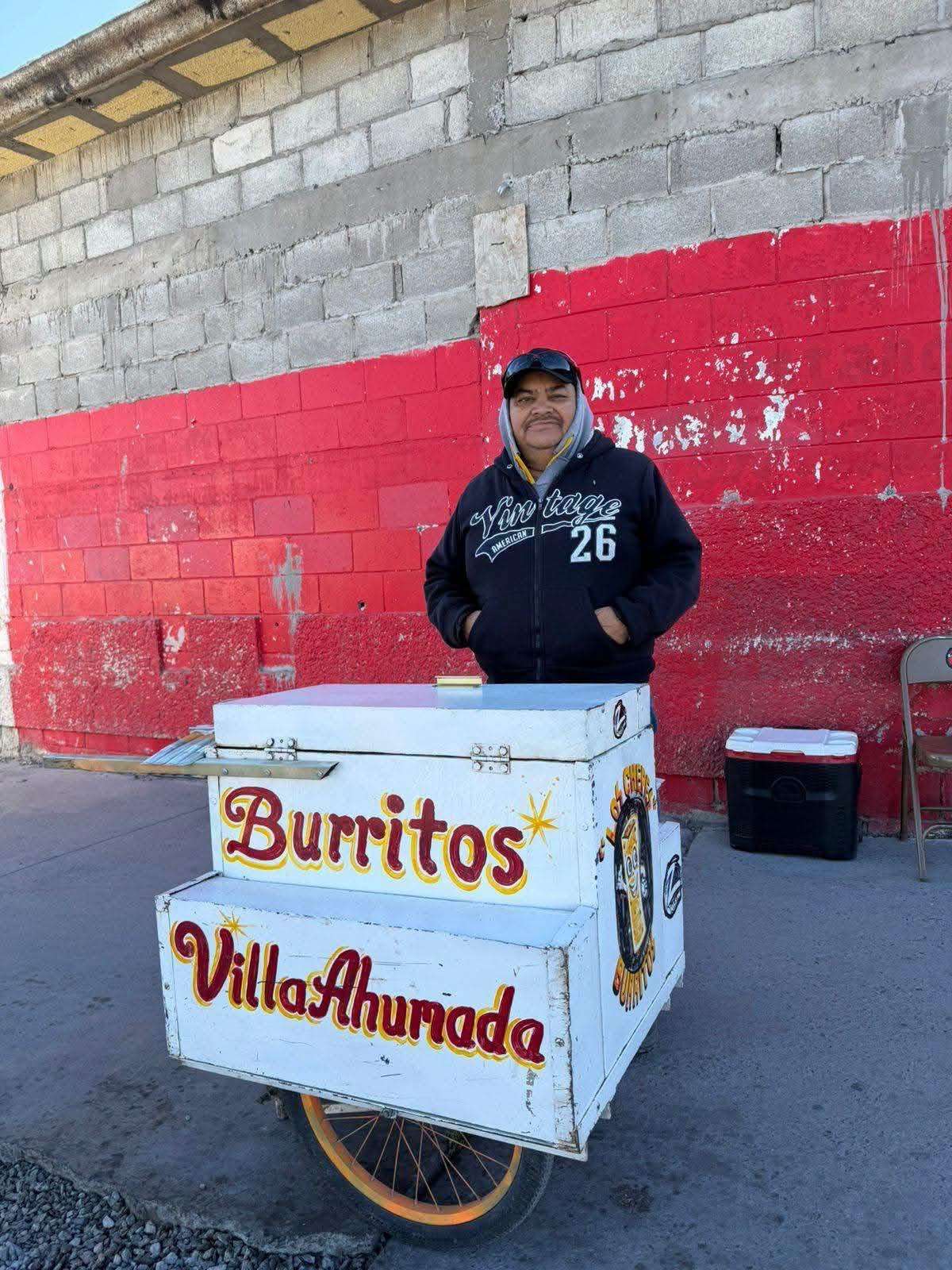 Mantiene El Grillo la tradición de los burritos estilo Villa Ahumada 