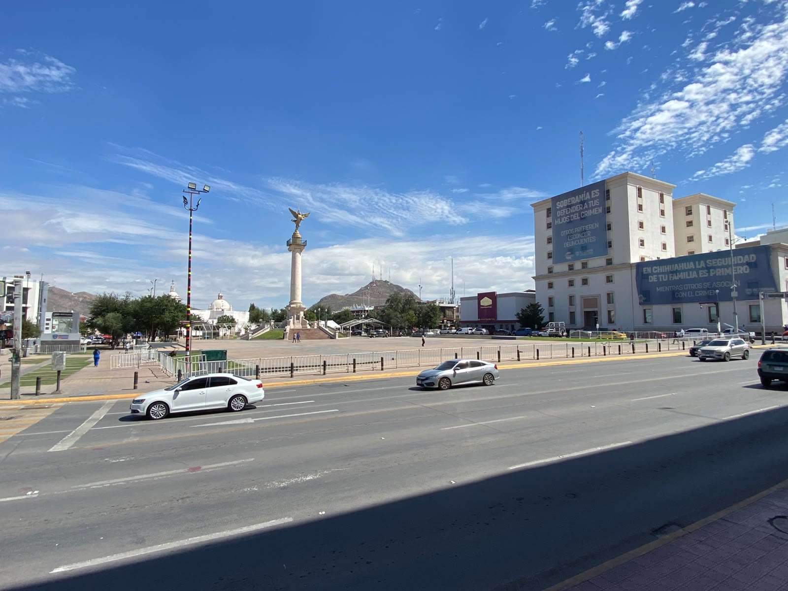 Preparan Plaza del Ángel para concierto de Alejandro Fernández