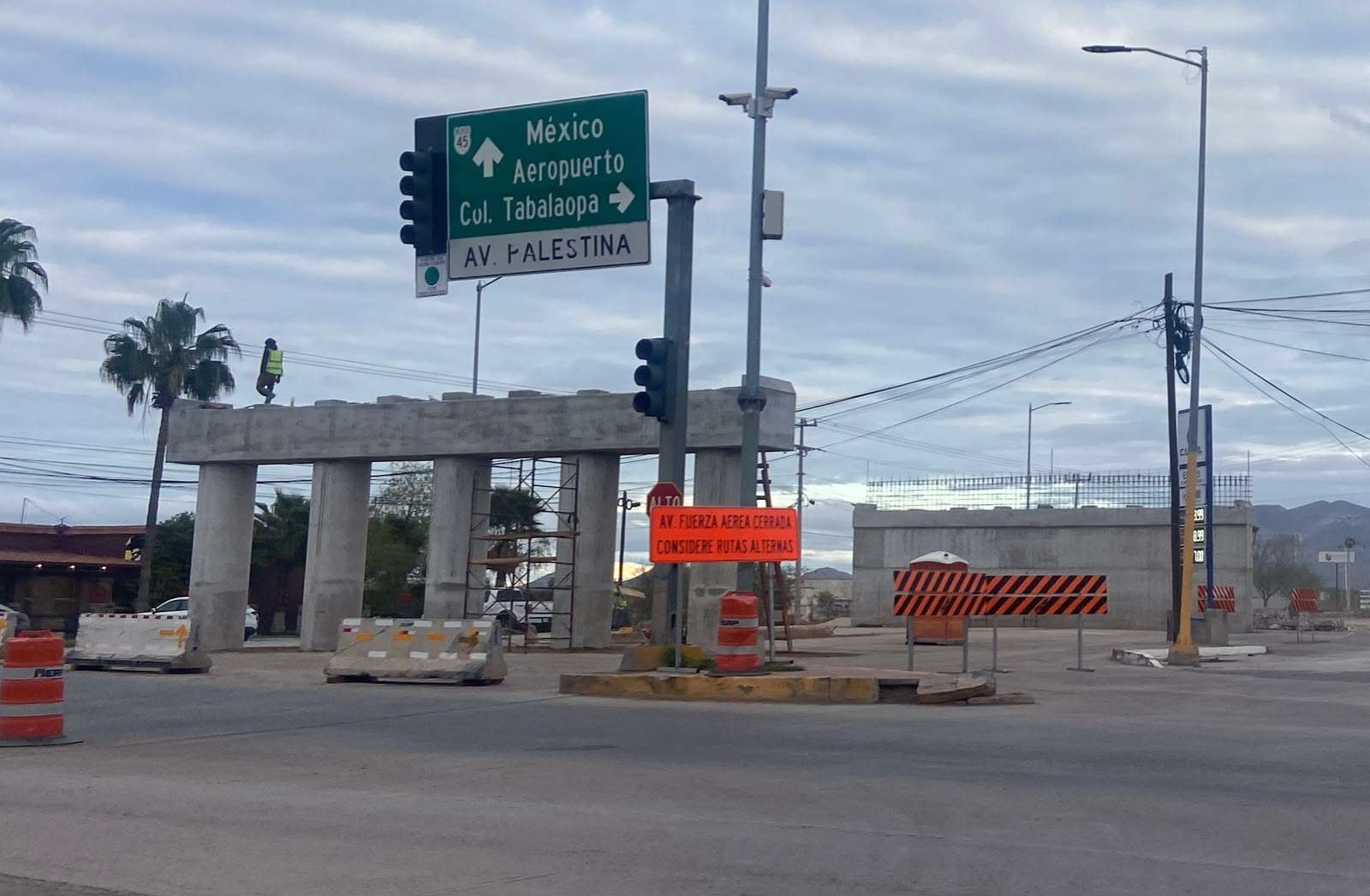 Avanza 40% la construcción del puente Palestina y Fuerza Aérea