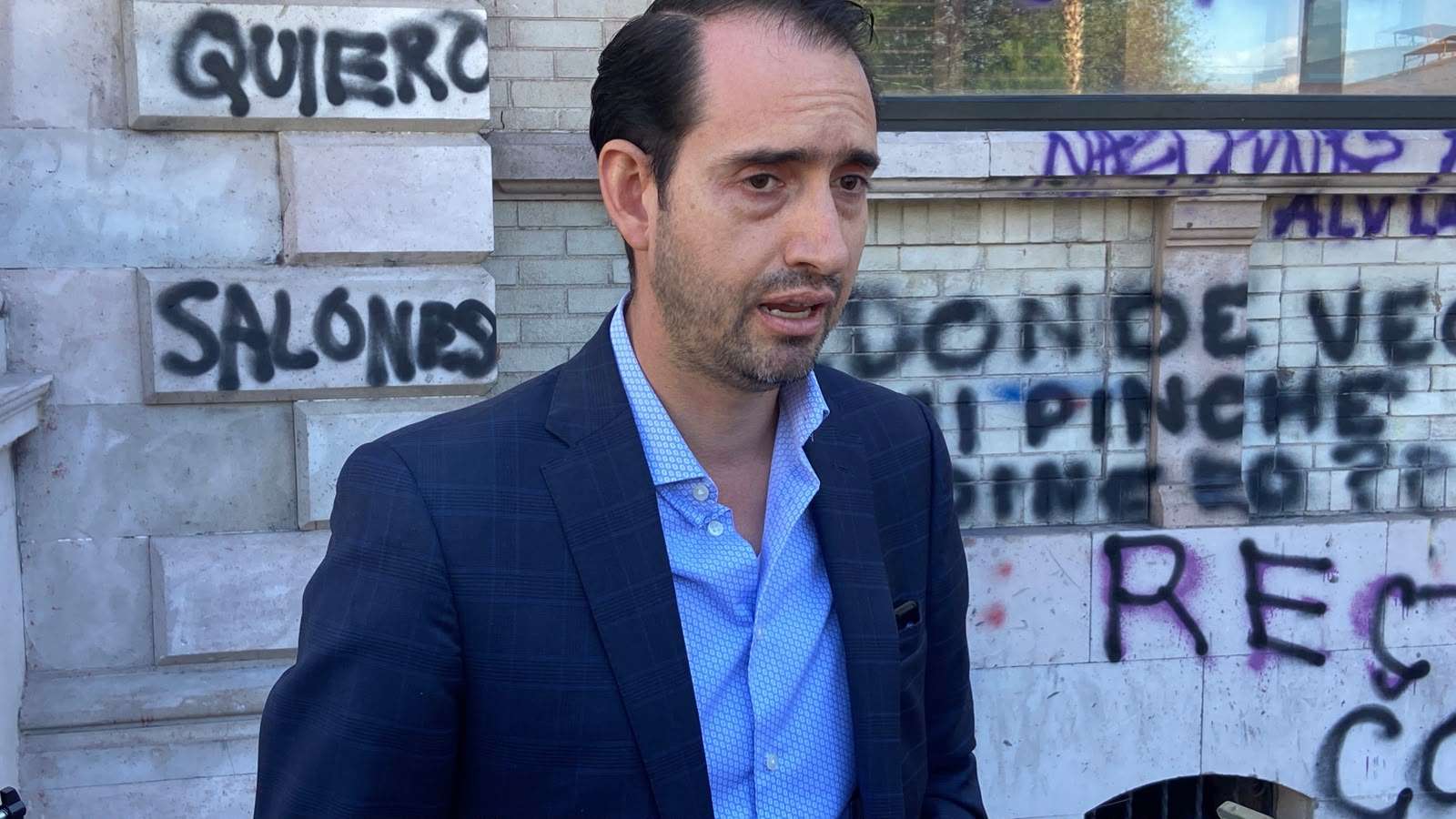 Acuden de notaría 13 a dar fe de daños en edificio de Rectoría
