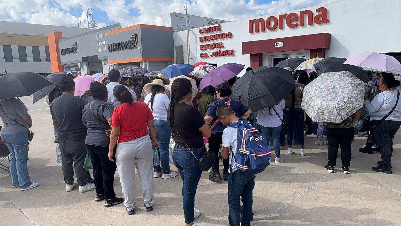 Protestan más de 100 morenistas contra designación de Andrea Chávez 