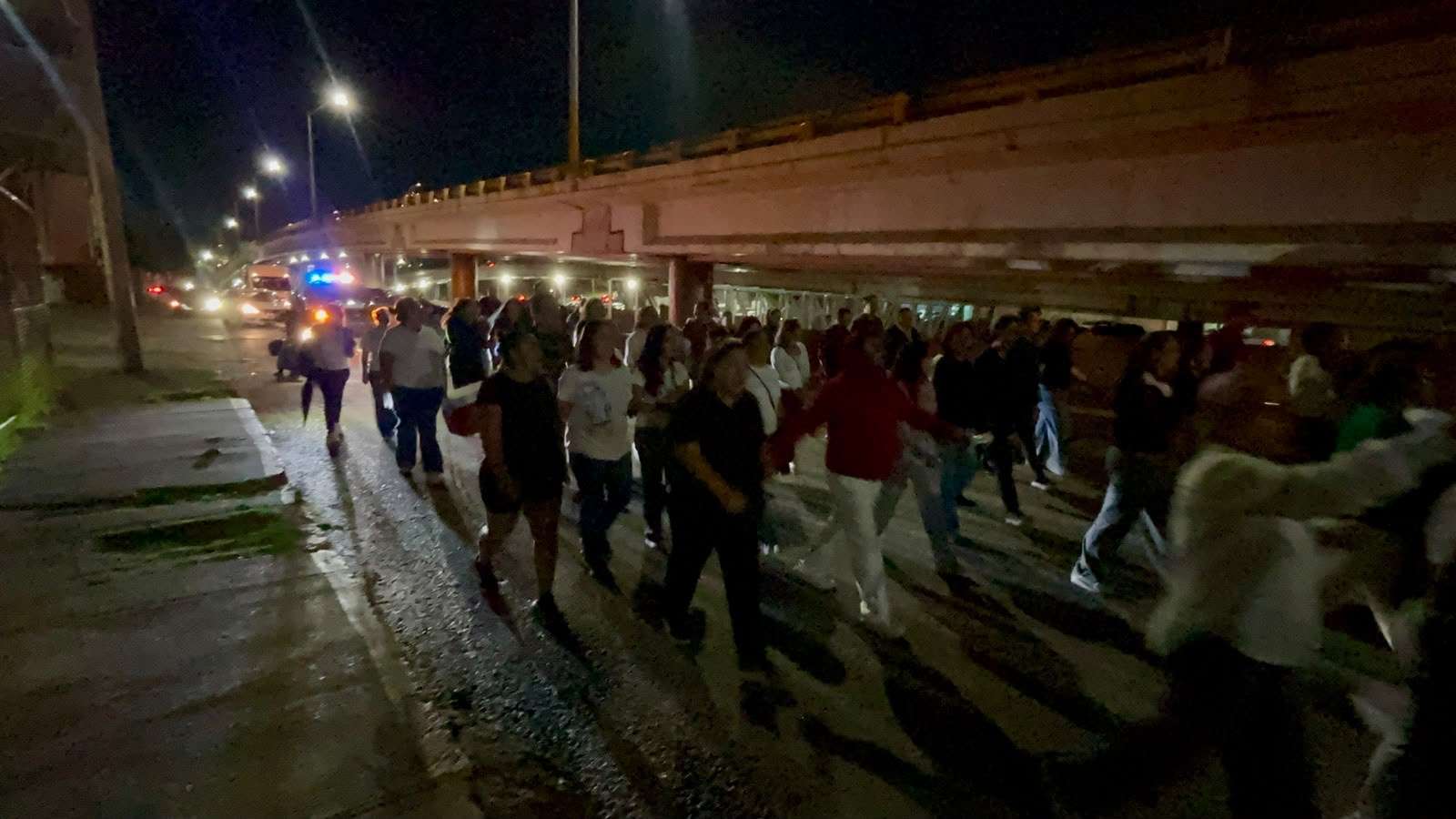 Marchan empleados del Imss hasta el Morelos