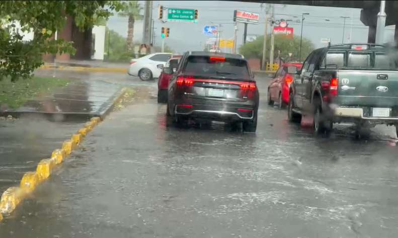 Sorprenden lluvias a Chihuahua durante la tarde
