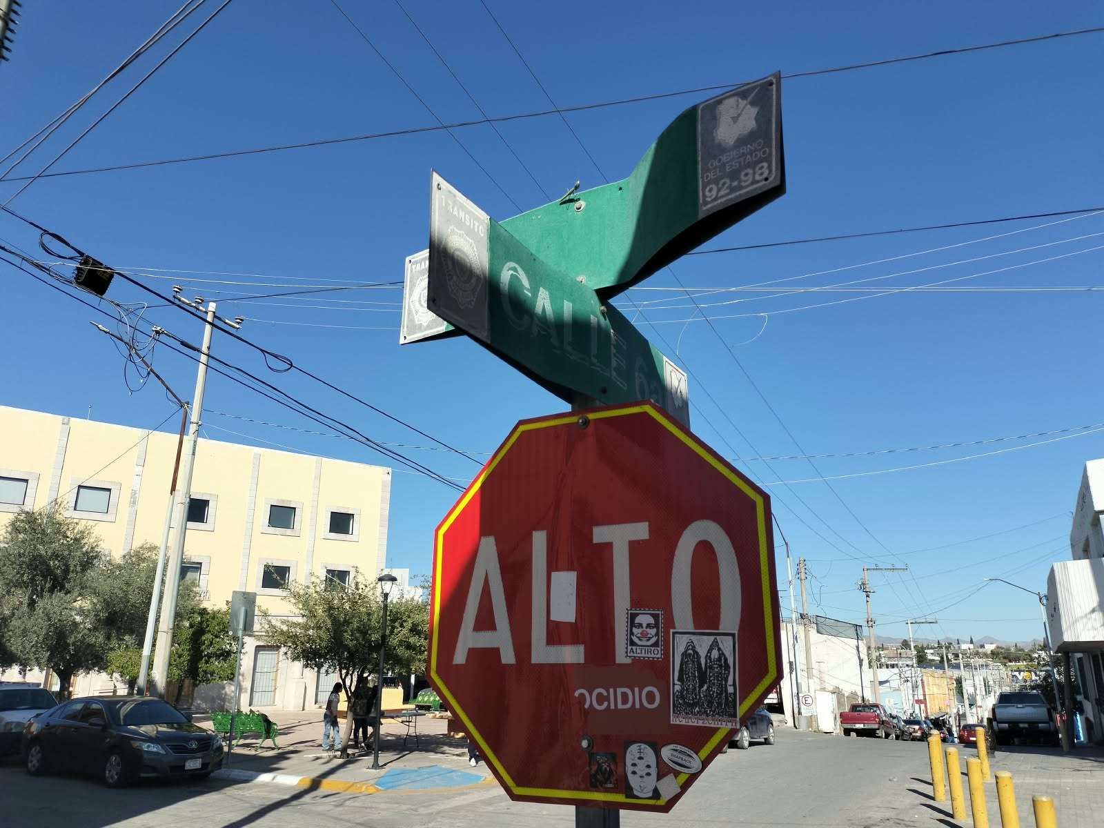 Luce deteriorada la nomenclatura de calles en Chihuahua