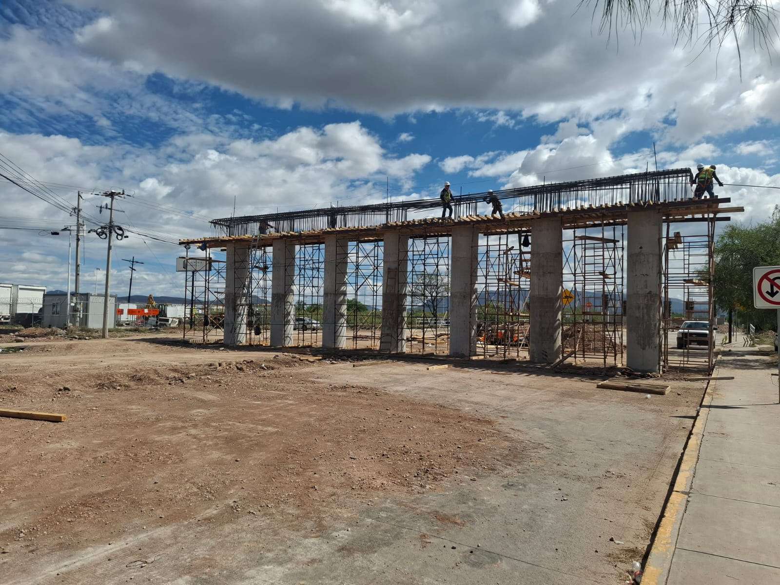 Avanza 40% la construcción del puente Palestina y Fuerza Aérea