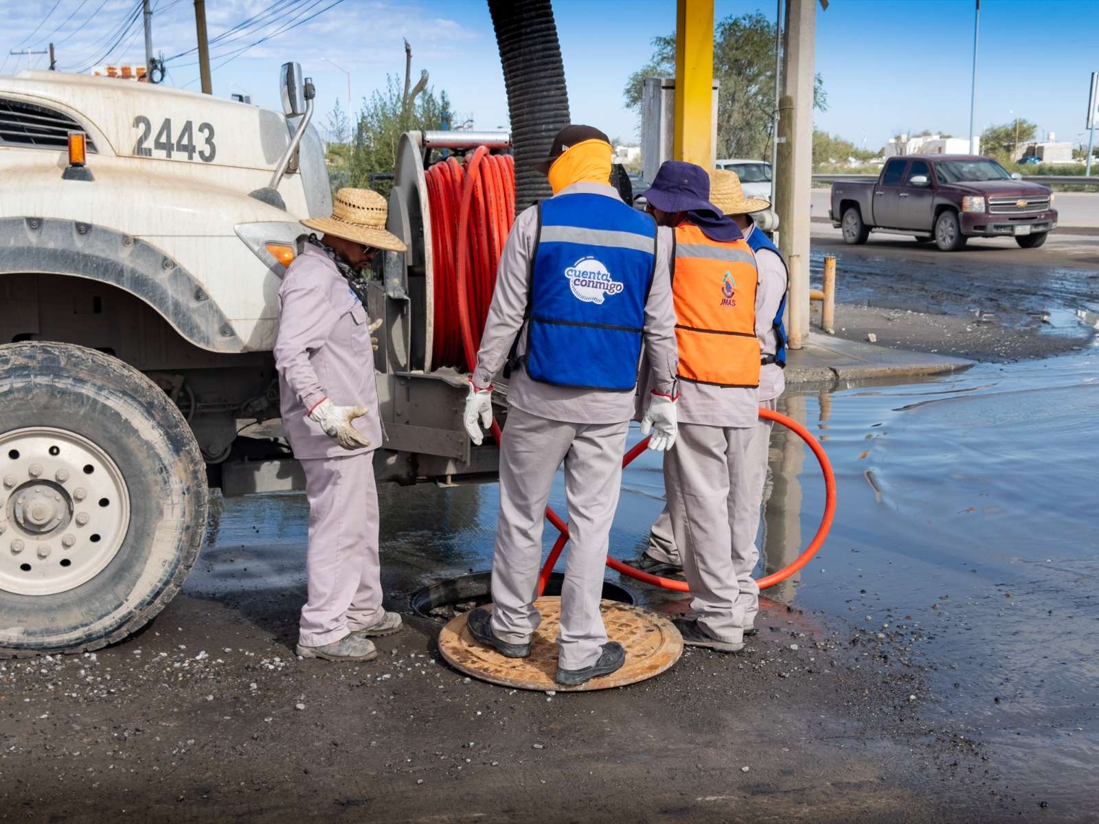 Despliegan tres equipos Vactor en Juárez Porvenir para atender brotes tras lluvias