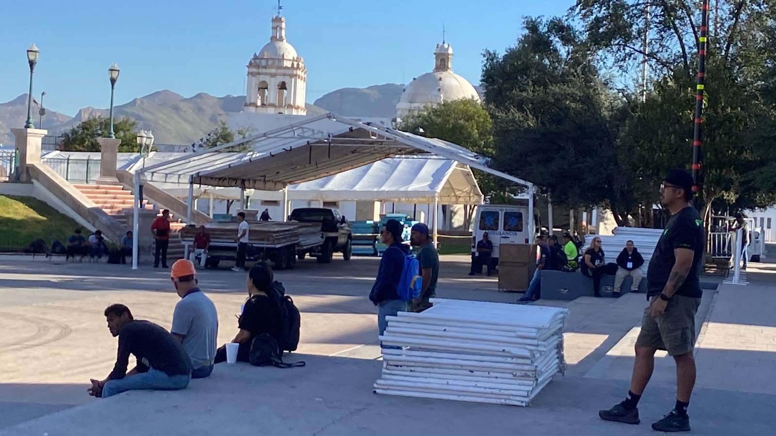 Preparan escenario para el gran concierto de Alejandro Fernández