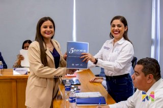 Entregan regidores de Meoqui 2do Informe de Actividades 