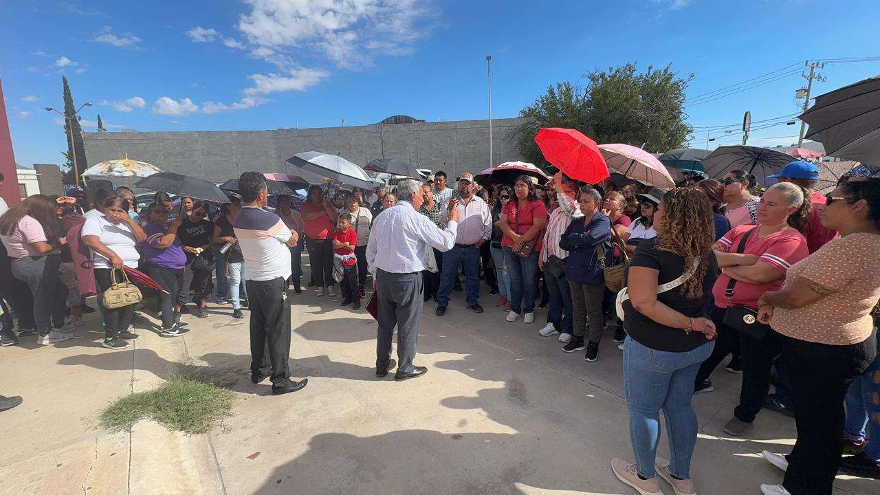 Protestan más de 100 morenistas contra designación de Andrea Chávez 