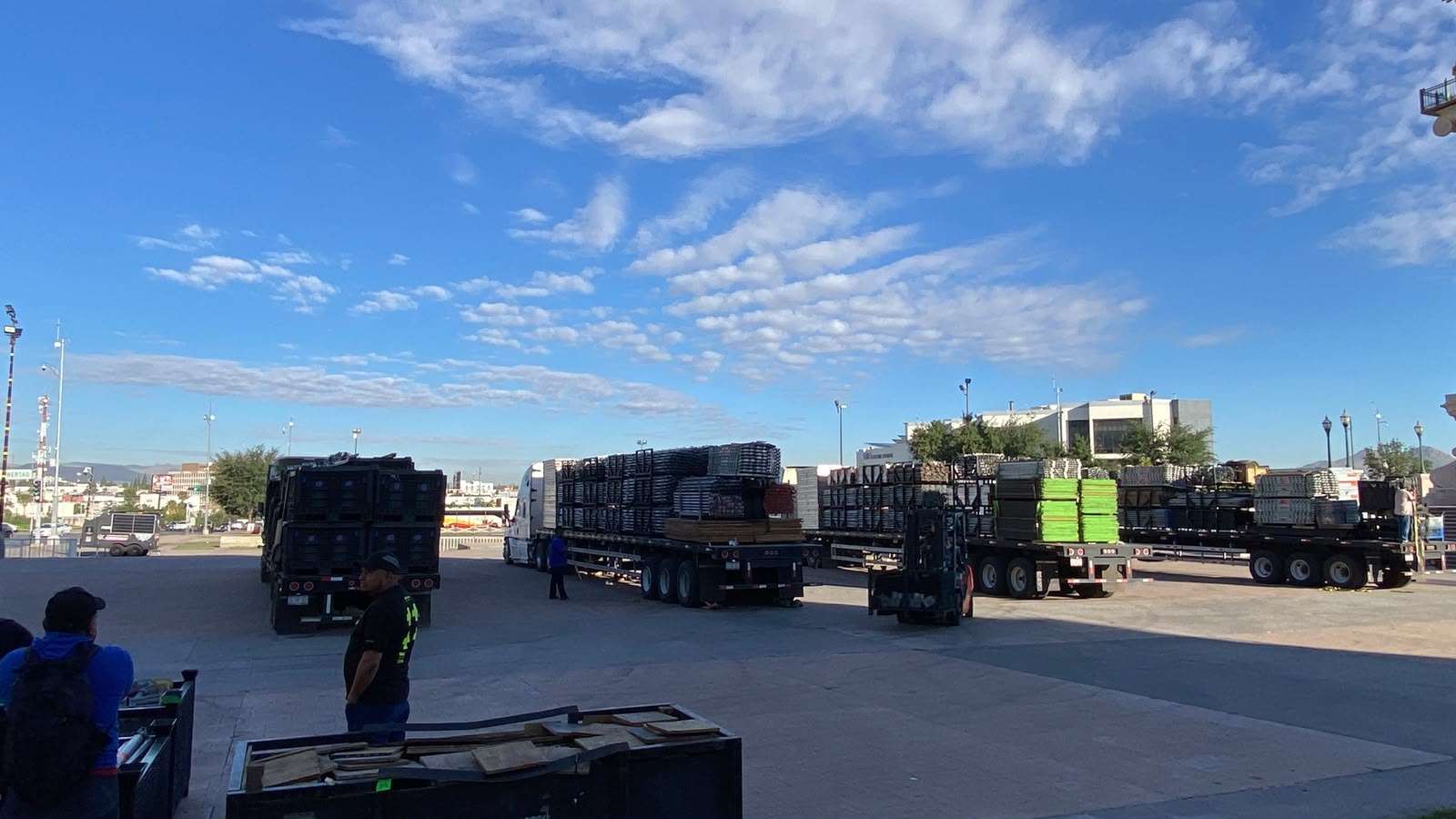 Preparan escenario para el gran concierto de Alejandro Fernández
