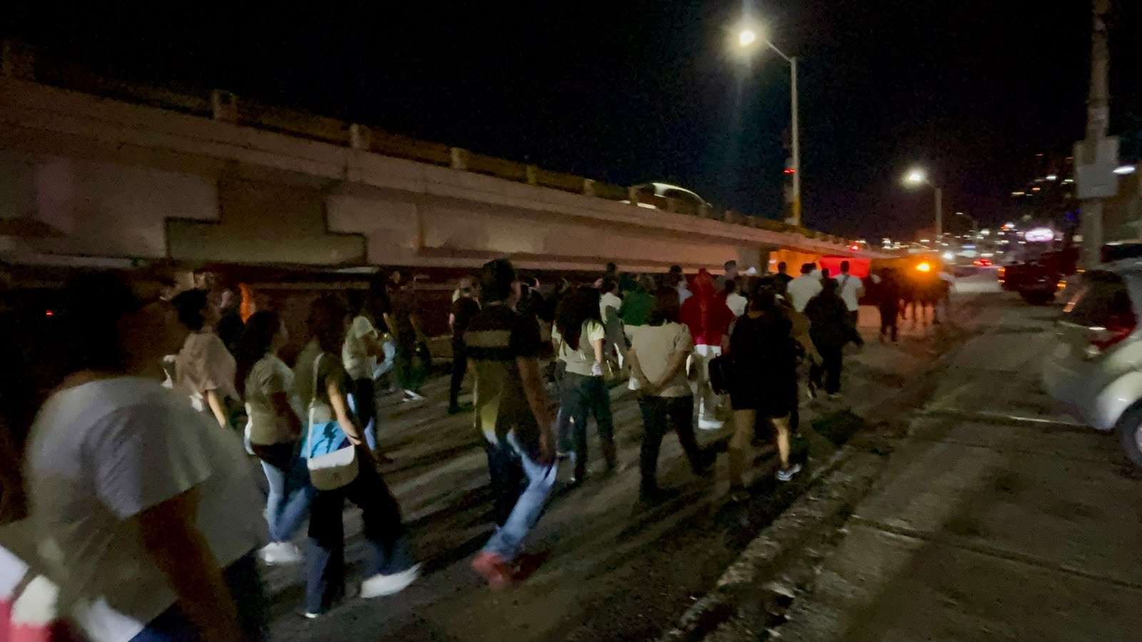 Marchan empleados del Imss hasta el Morelos