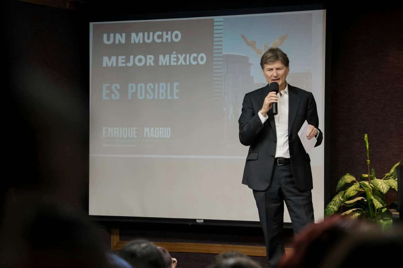 Los jóvenes de Juárez tienen el poder de cambiar su ciudad: Bonilla