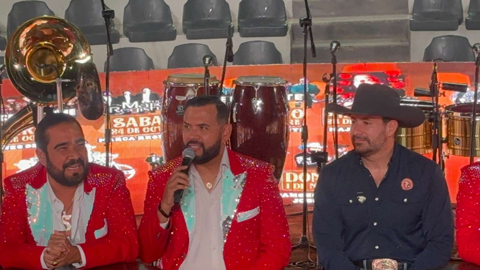Presentan cartelera del Palenque de Expogan 2026