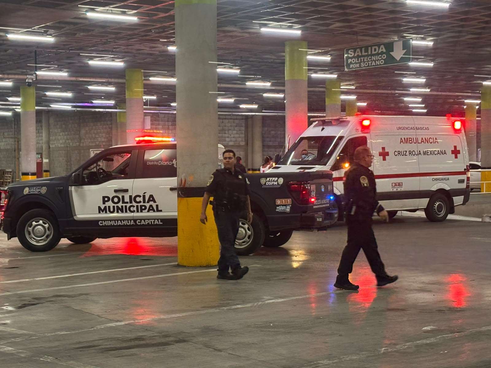 Matan a uno a balazos en estacionamiento de Fashion Mall