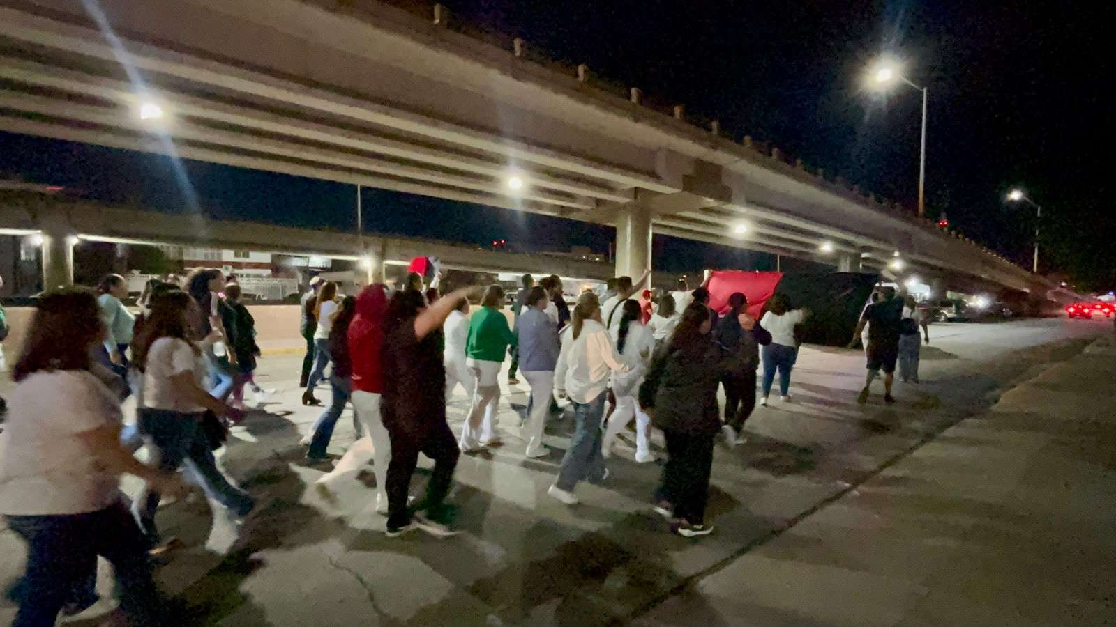 Marchan empleados del Imss hasta el Morelos