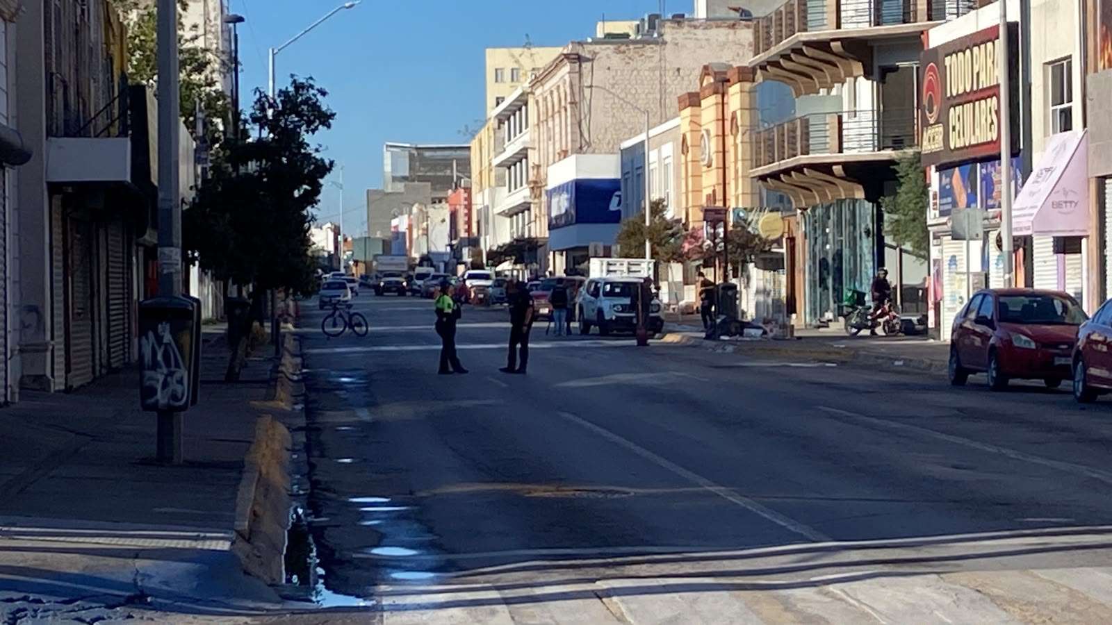 Cierran afectados de Aras la Aldama 