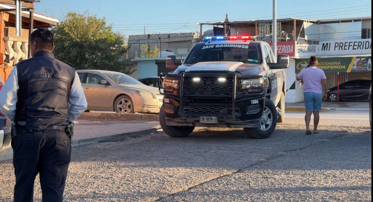 Lesiona conductor a motociclista tras cortarle el paso en la Emiliano Zapata