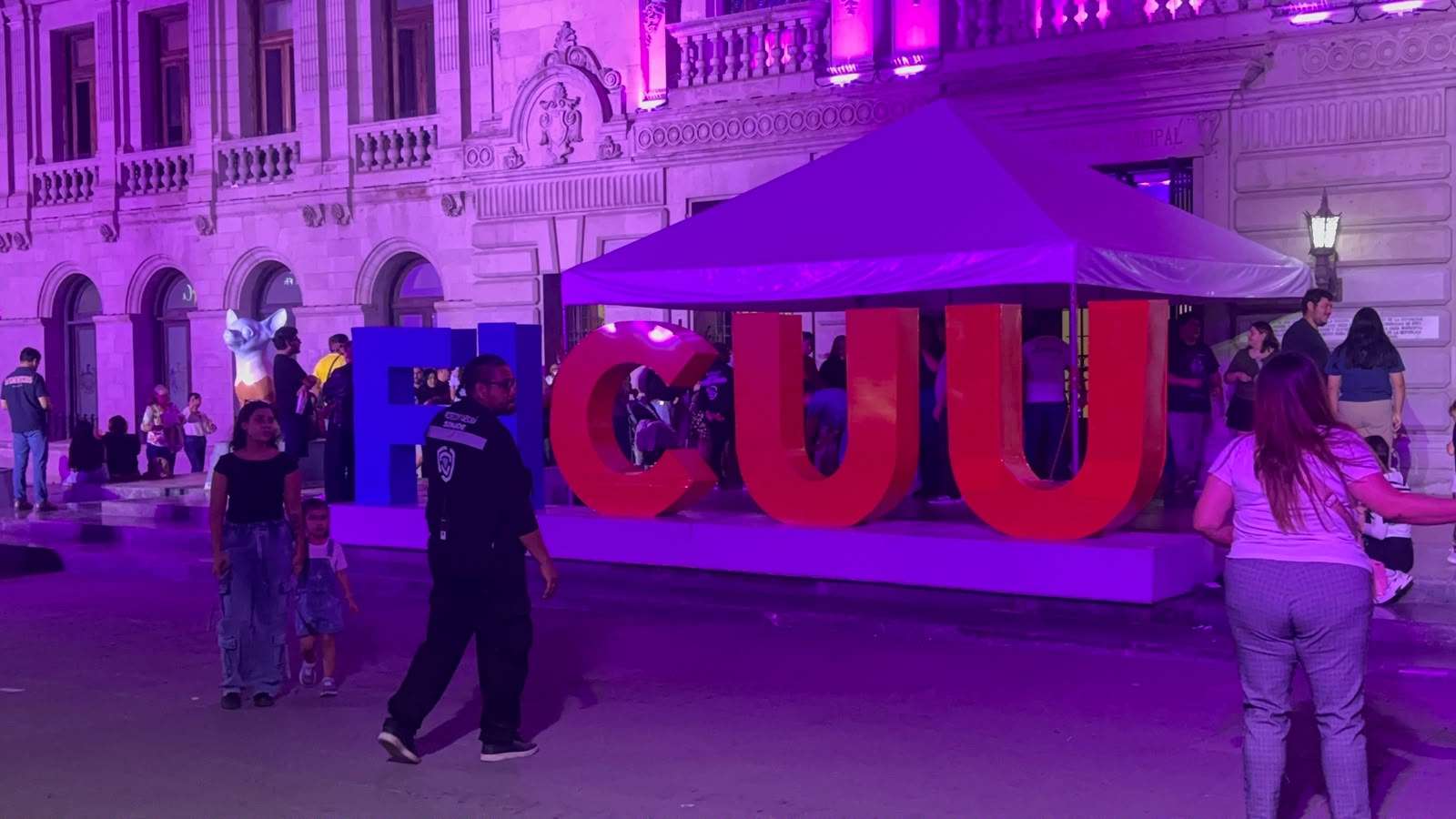 Ofrece Ficuu danza, teatro y música en las calles del Centro