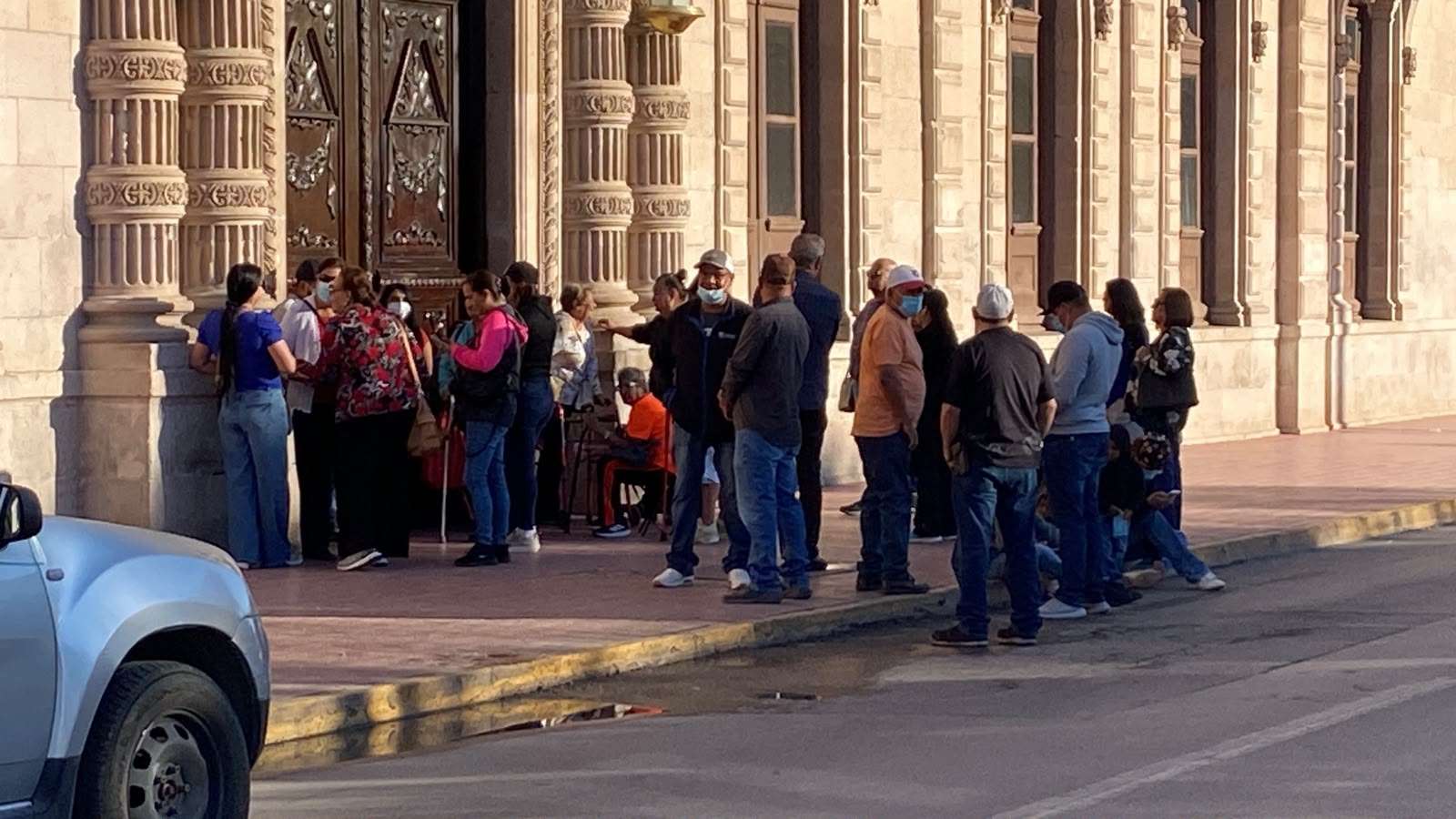Cierran afectados de Aras la Aldama 