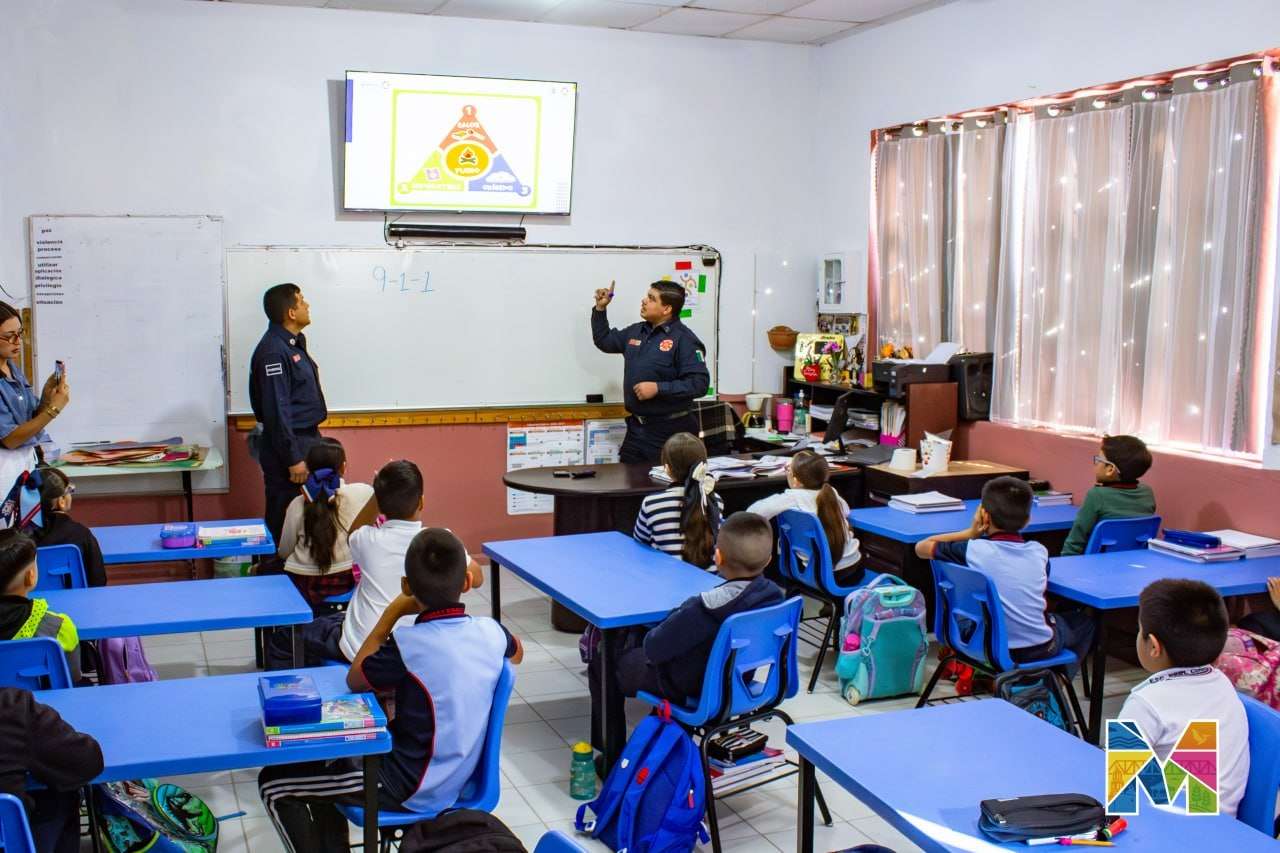 Enseñan a niños de Meoqui cómo actuar ante incendios 
