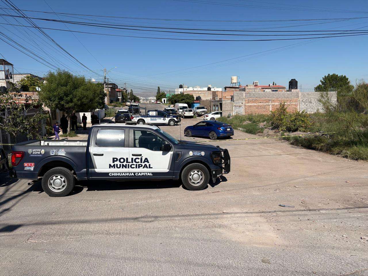 Localizan auto con impacto de bala y rastros de sangre en la Rosario