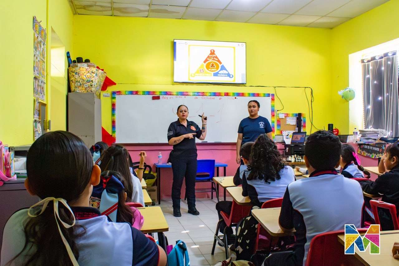 Enseñan a niños de Meoqui cómo actuar ante incendios 