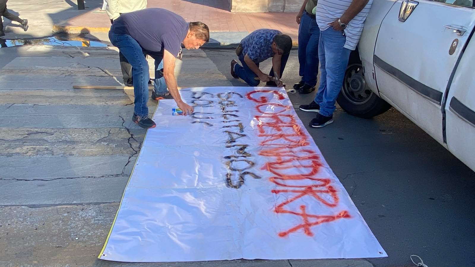 Cierran afectados de Aras la Aldama 
