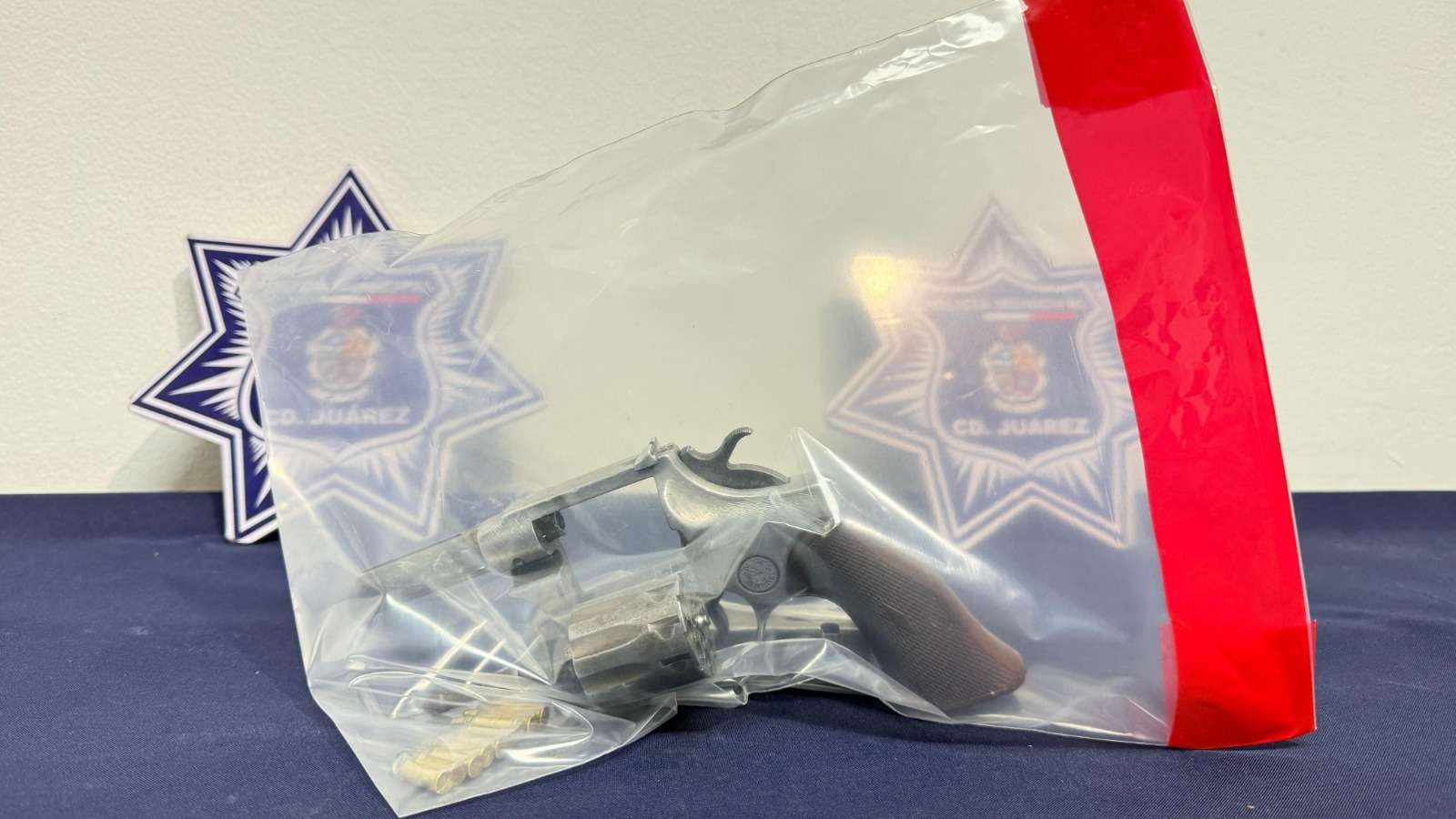 Lo detienen por amenazas de muerte y con una arma