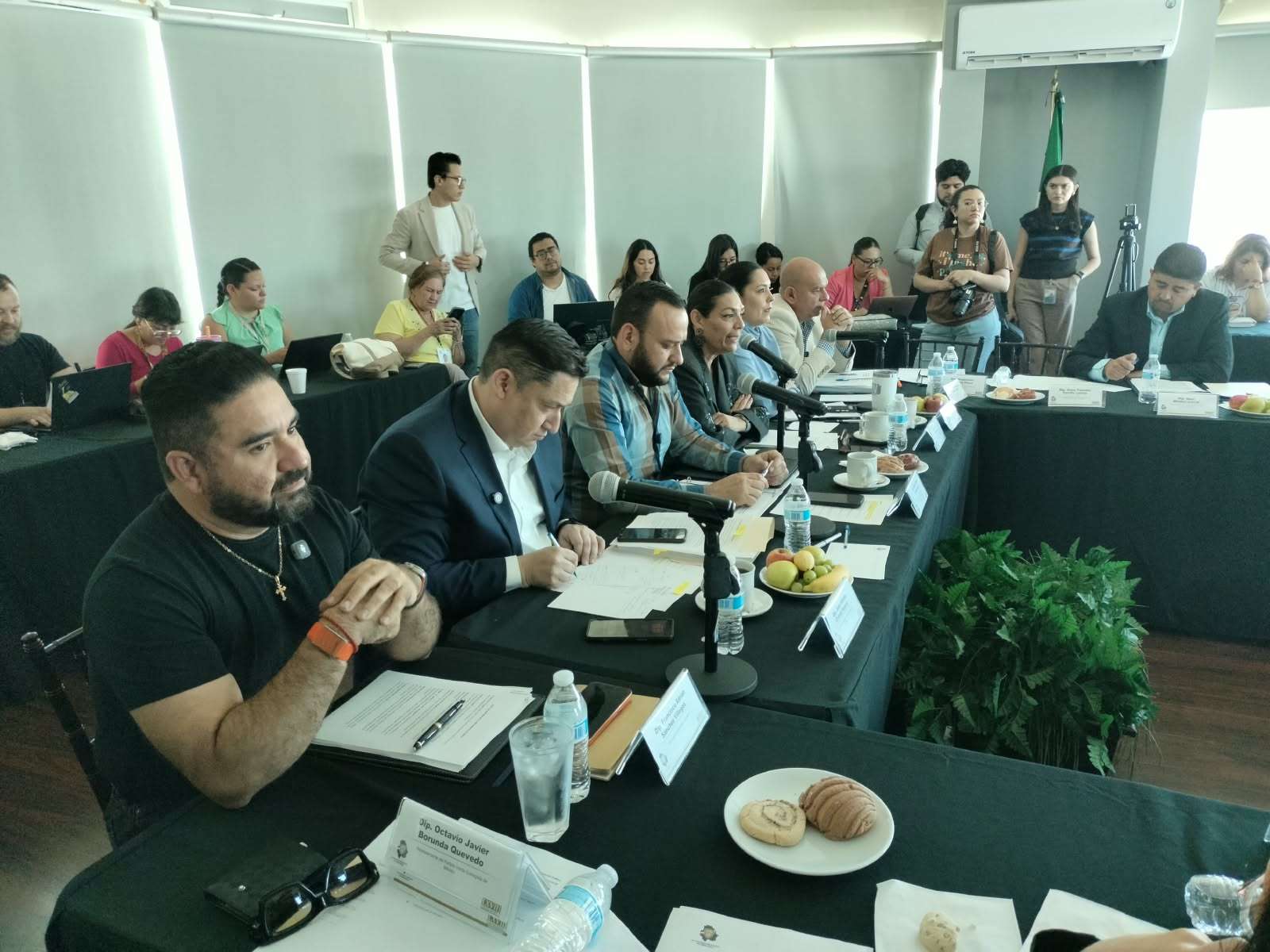 Aclara Yanko Durán que IEE aún no aprueba propuesta de paridad