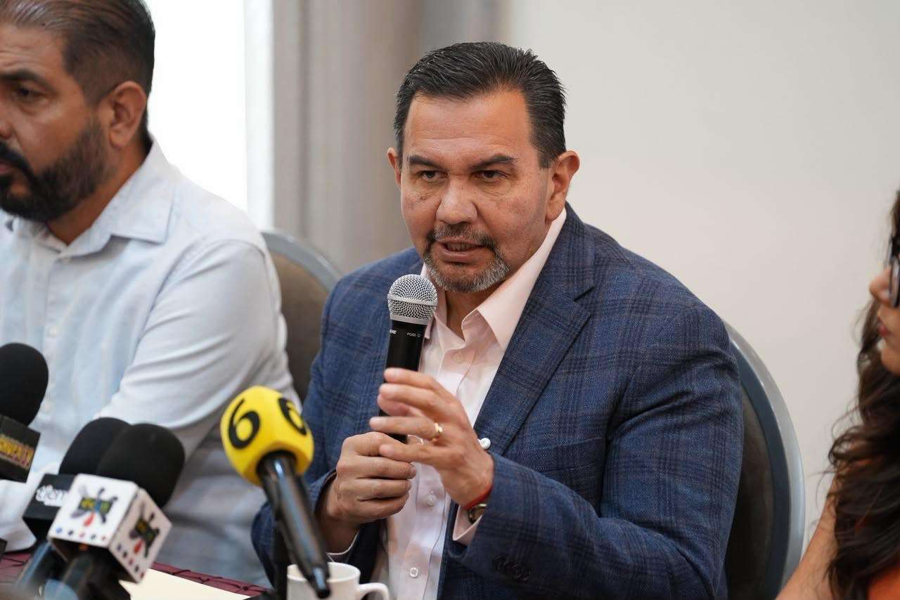 Maru esta moviendo todo a su alcance para dejar un fiscal carnal: Cruz