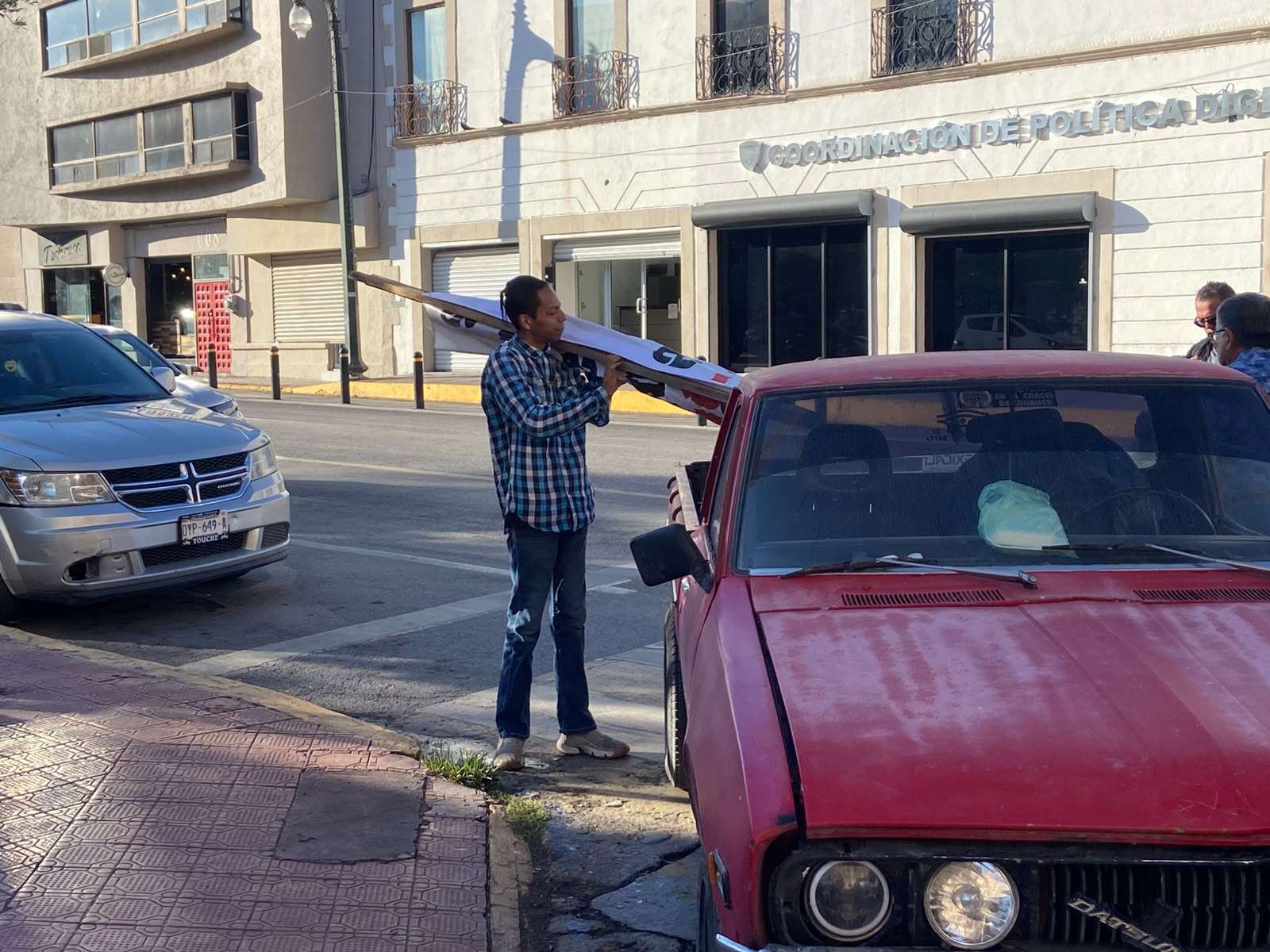 Cierran afectados de Aras la Aldama 