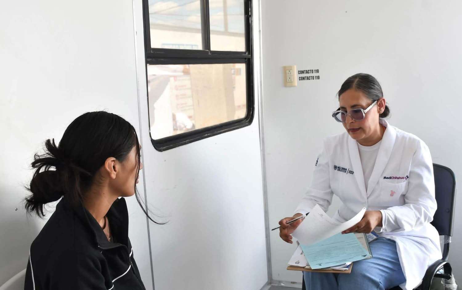 Participa Escuela de Enfermería del Estado en Feria de Salud de Anapra