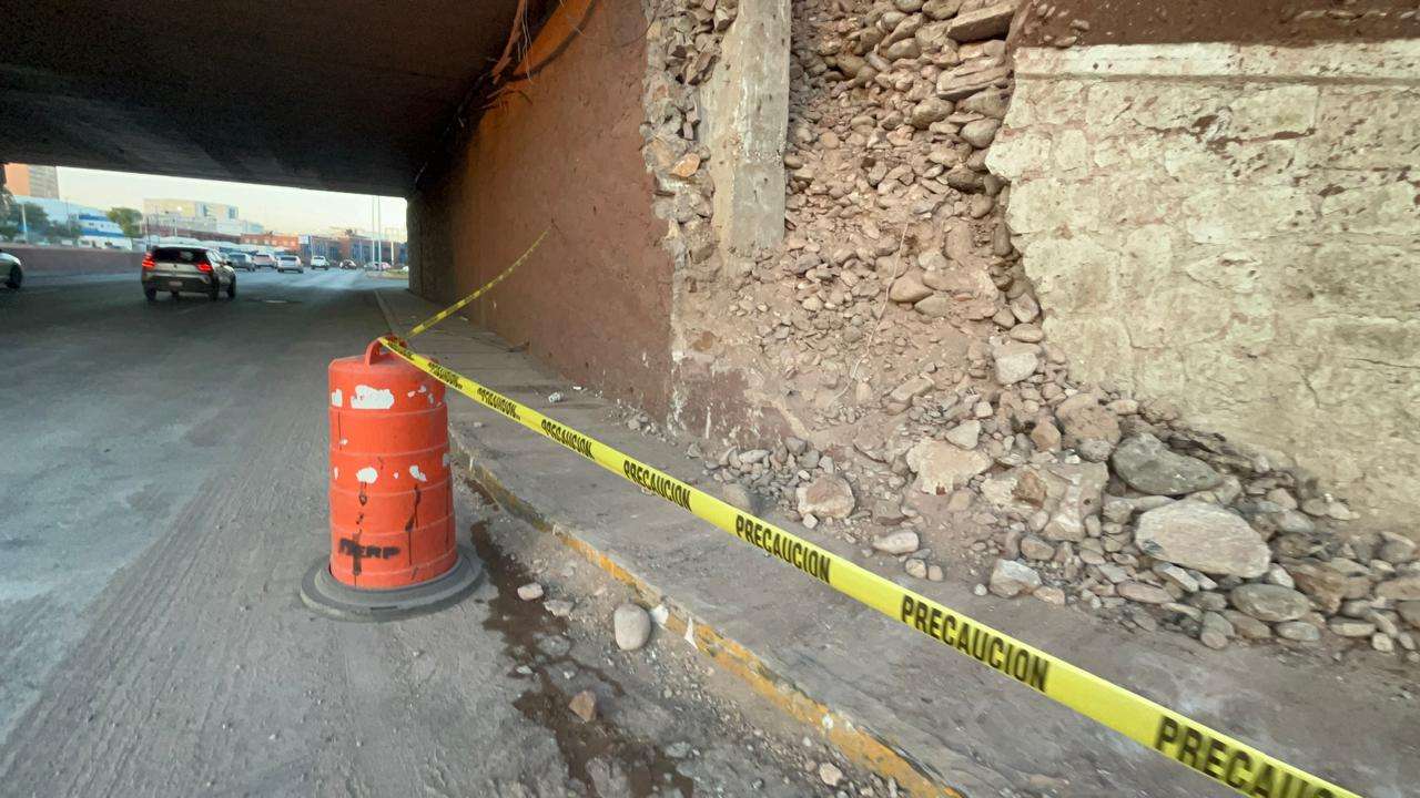 Inspeccionan daños en puente de Universidad y Teófilo Borunda 