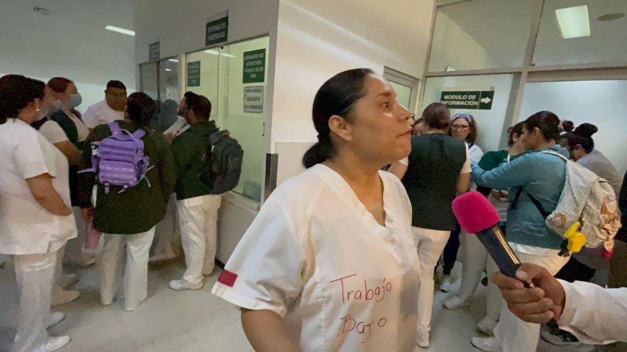 Toman trabajadores del Imss el Hospital Morelos
