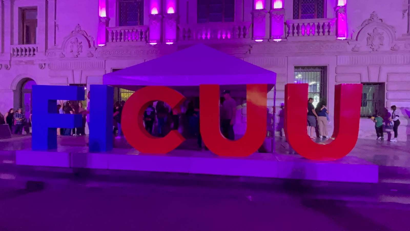 Ofrece Ficuu danza, teatro y música en las calles del Centro