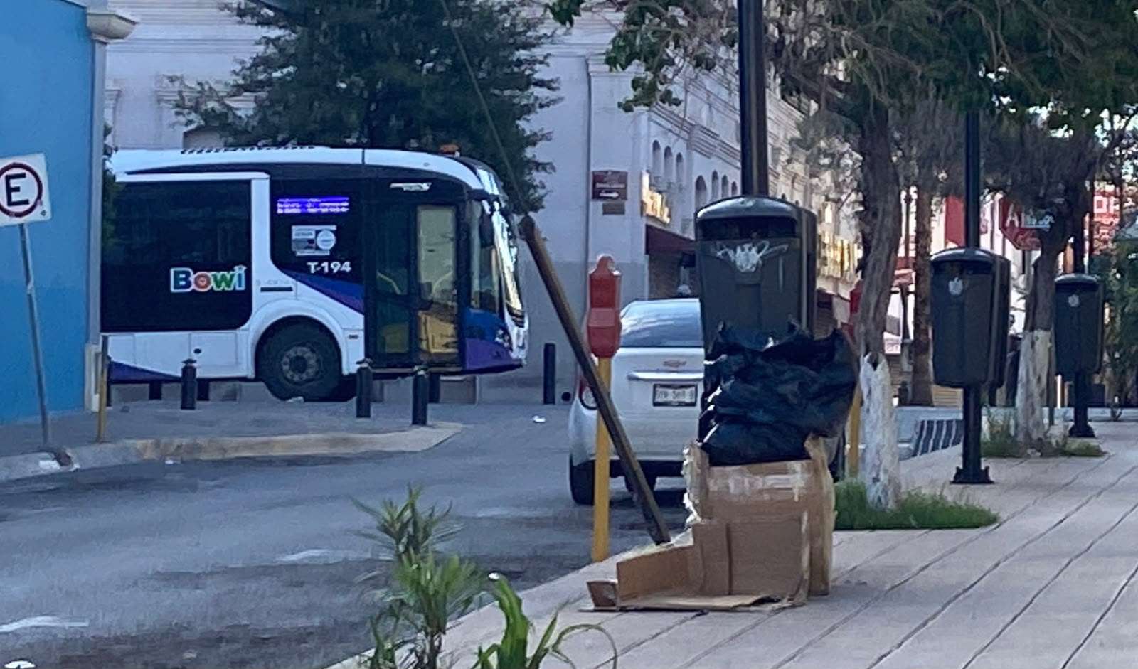 Acumulan locatarios basura en las calles del primer cuadro 