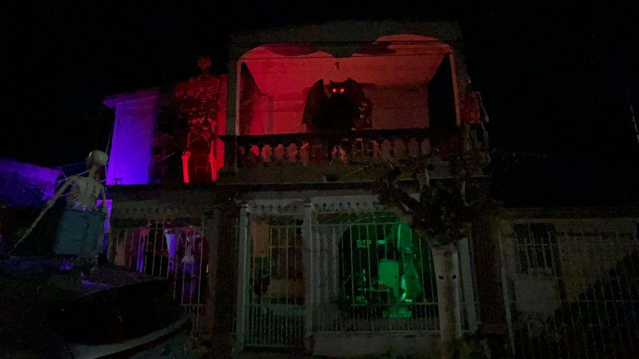 Causa furor casa del terror en el Panorámico por Halloween