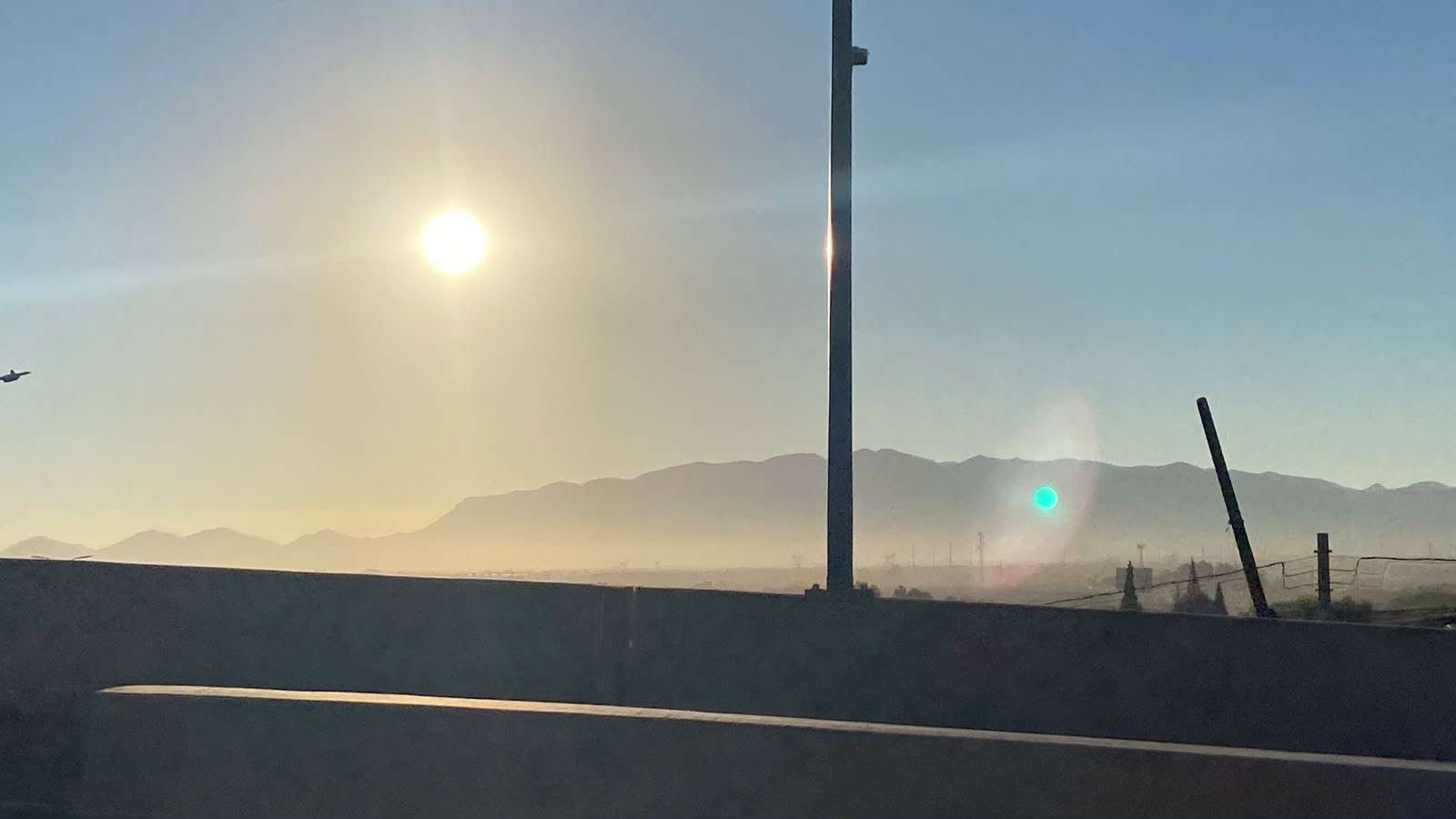 Cubre densa capa de contaminación la zona sur