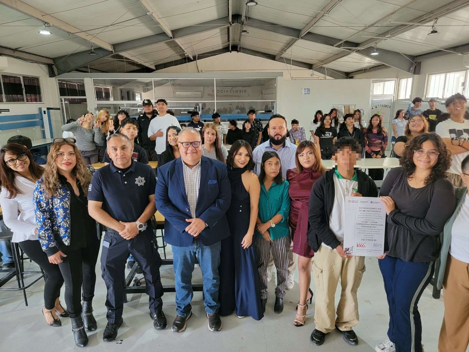 Reúnen a 200 estudiantes en programa de liderazgo y desarrollo personal