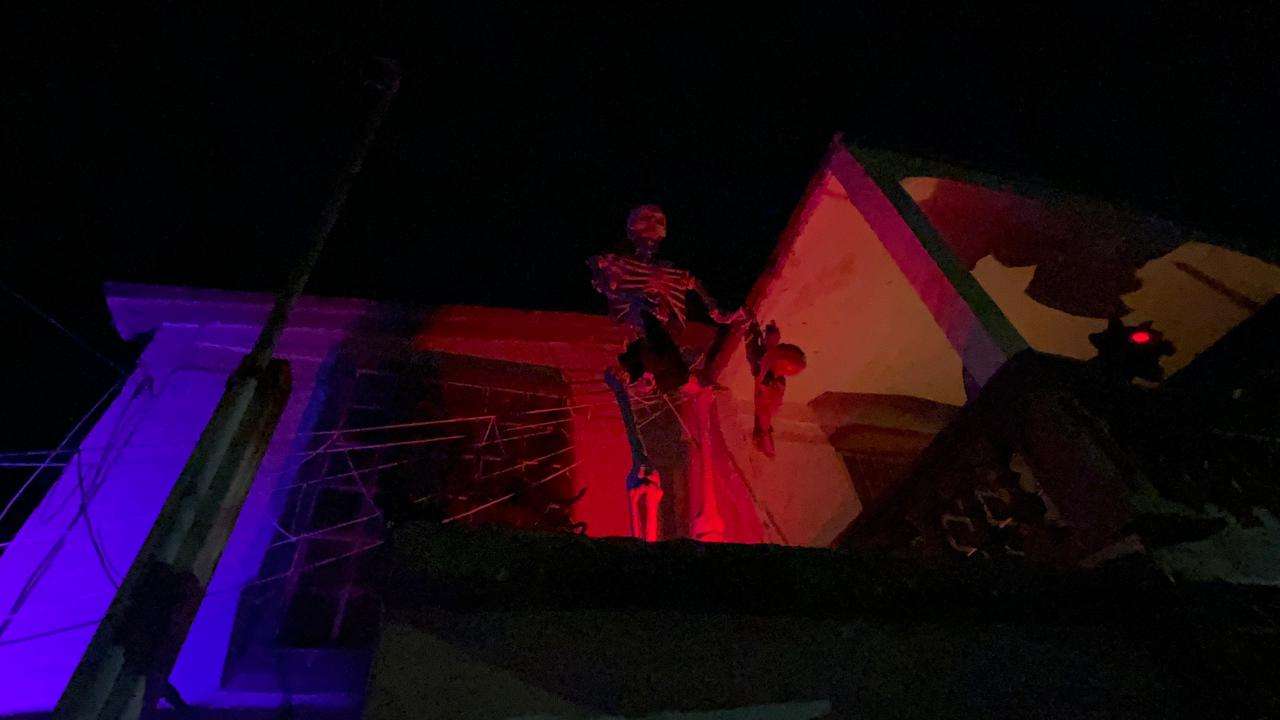 Causa furor casa del terror en el Panorámico por Halloween