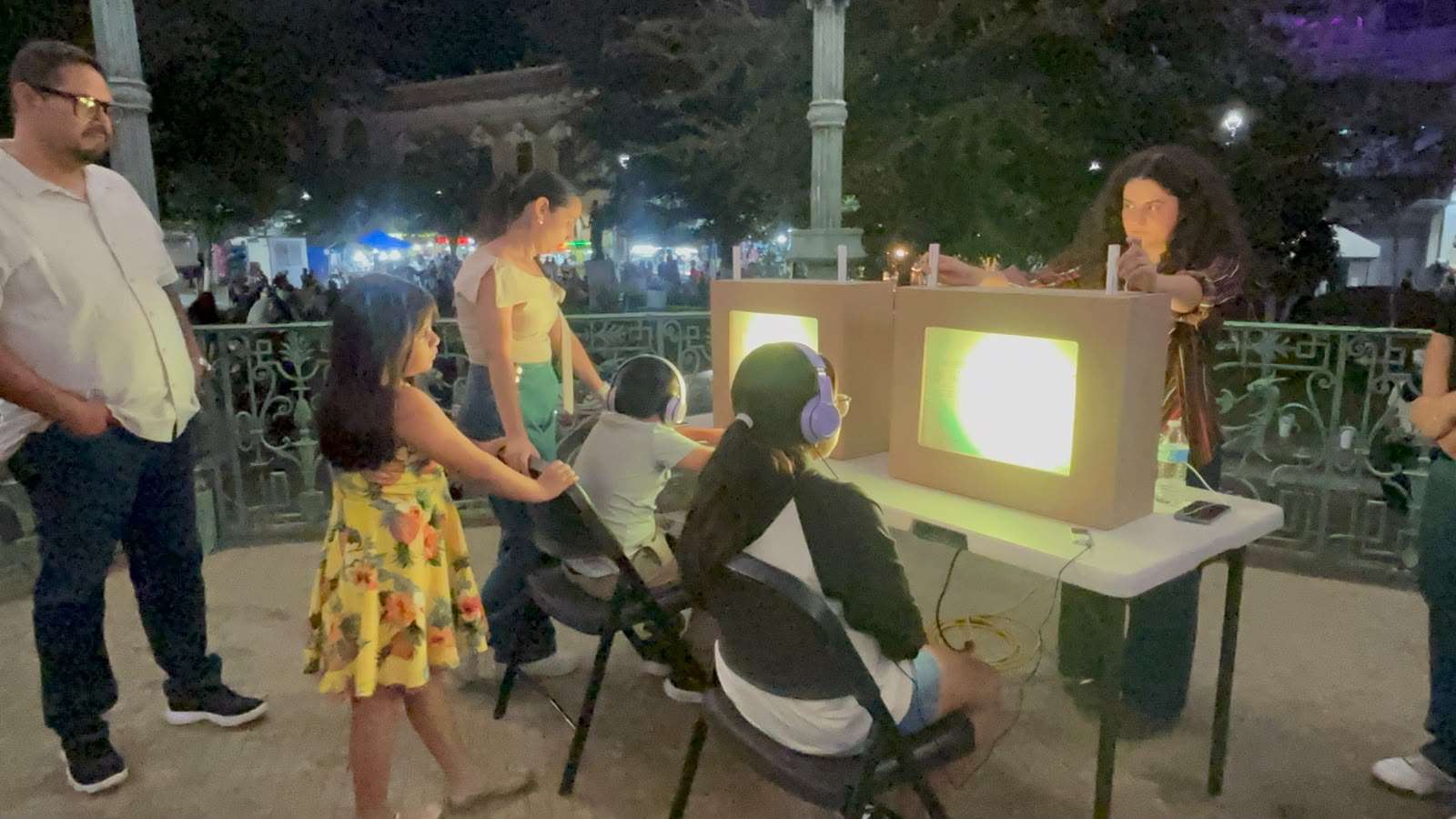 Acuden chihuahuenses a eventos del Ficuu