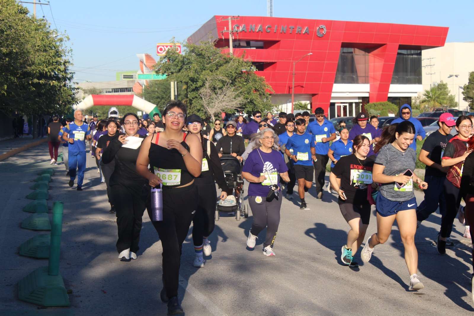 Reúnen a más de 400 corredores en la segunda Carrera Red Race de KW Campestre